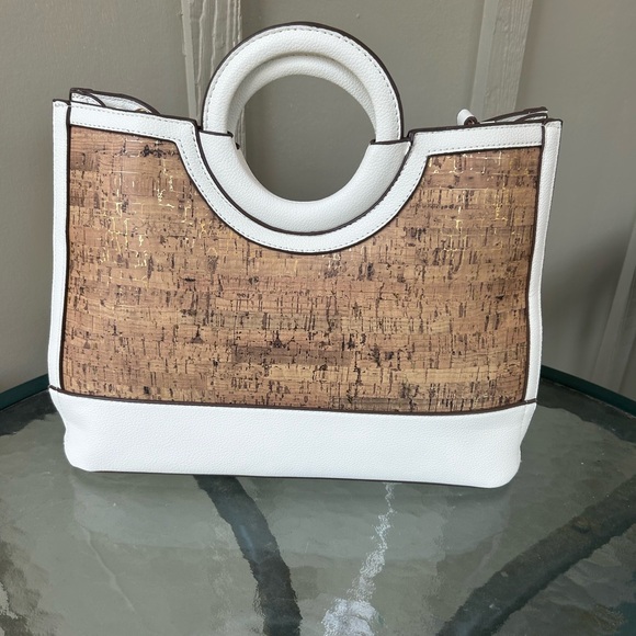 Anne Kline White  Leather Purse - Picture 2 of 7